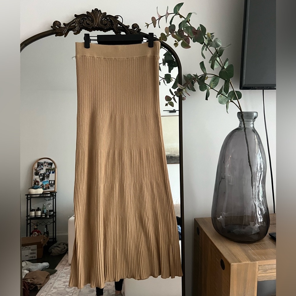 Free People Sweater Skirt, size small, never worn